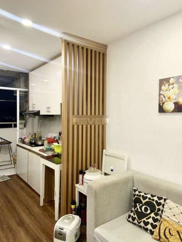 Phòng khách chung cư Sen Hồng, Thủ Đức Căn hộ Sen Hồng đầy đủ nội thất, view hướng Đông Nam.