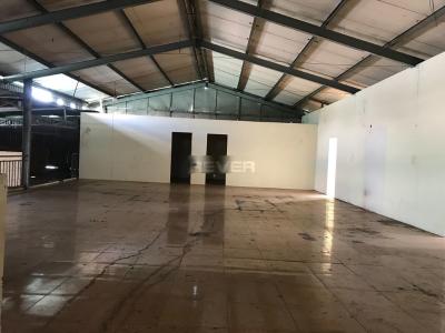 Mặt bằng kinh doanh Quận Thủ Đức Mặt bằng kinh doanh đường Phạm Văn Đồng hướng Tây Bắc, diện tích 1000m2.