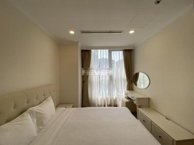 Phòng ngủ , Căn hộ Vinhomes Central Park , Quận Bình Thạnh Căn hộ tầng 27 Vinhomes Central Park gồm 3 phòng ngủ, đầy đủ nội thất.