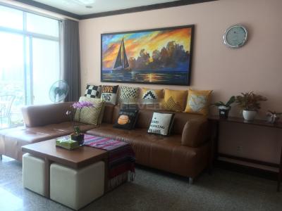 Phòng khách căn hộ Hoàng Anh River View, Quận 2 Căn hộ Hoàng Anh River View đầy đủ nội thất, thiết kế hiện đại.