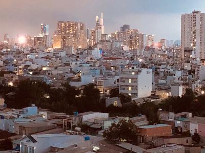 View căn hộ Topaz City, Quận 8 Căn hộ Topaz City tầng trung ban công đón gió, nội thất đầy đủ.