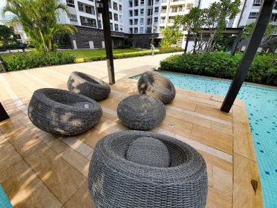 tiện ích nghỉ ngơi Bán căn hộ Sunrise Riverside thuộc tầng thấp, 2 phòng ngủ, diện tích 70.45m2, sổ hồng đầy đủ