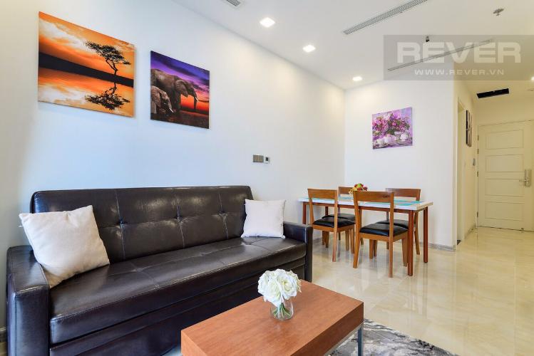 phong khach Cho thuê căn hộ Vinhomes Golden River tầng cao view đẹp, diện tích 50.6m2, ban công Tây Bắc