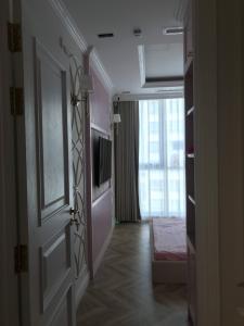 Căn hộ Vinhomes Central Park Bình Thạnh Căn hộ Vinhomes Central Park nội thất mạ vàng, view sông Sài Gòn và Landmark 81