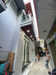 Hẻm nhà phố Tô Hiệu, Tân Phú Nhà phố hướng Bắc hẻm 3m, vừa mới xây thiết kế thông minh.