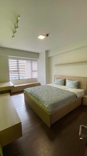 Phòng ngủ căn hộ Saigon South Residence Cho thuê căn hộ Saigon South Residence tầng trung, diện tích 94.89m2, đầy đủ nội thất, ban công hướng Nam.