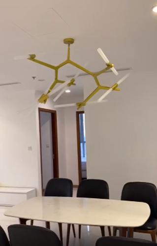 Căn hộ Vinhomes Central Park, Bình Thạnh Căn hộ Vinhomes Central Park tầng cao view nhìn ra nội khu tuyệt đẹp.