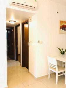 Phòng ăn Celadon City, Tân Phú Căn hộ Celadon City ban công hướng Tây, không kèm nội thất.