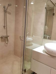 Không gian căn hộ Vinhomes Central Park, Quận Bình Thạnh Căn hộ cao cấp Vinhomes Central Park có 3 phòng ngủ, đầy đủ nội thất.