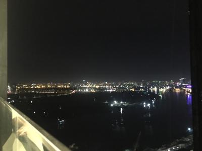 View căn hộ VINHOMES GOLDEN RIVER Bán căn hộ Vinhomes Golden River 1PN, tầng cao, nội thất cơ bản, view sông Sài Gòn và bán đảo Thủ Thiêm