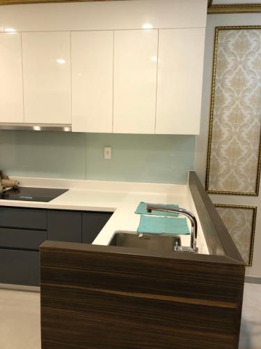 Phòng bếp   Bán căn hộ The Gold View thuộc tầng cao, 2 phòng ngủ, diện tích 85m2, đầy đủ nội thất.