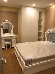  Phòng ngủ  căn hộ The Gold View Bán căn hộ The Gold View thuộc tầng cao, 2 phòng ngủ, diện tích 85m2, đầy đủ nội thất.