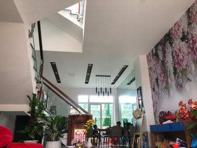 Nhà phố KDC Điền Phúc Thành, quận 9 Nhà phố KDC Điền Phúc Thành diện tích 5m x20m, có sân vườn rộng