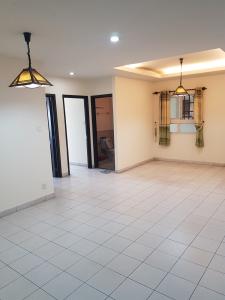 Phòng khách An Phú Apartment, Quận 6 Căn hộ An Phú Apartment nội thất cơ bản, ban công hướng Nam.