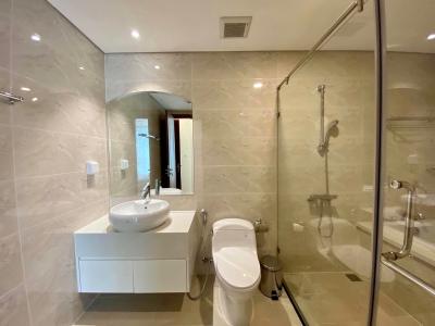 Căn hộ Vinhomes Central Park, Quận Bình Thạnh Căn hộ Vinhomes Central Park tầng 25 diện tích 69.9m2, đầy đủ nội thất.