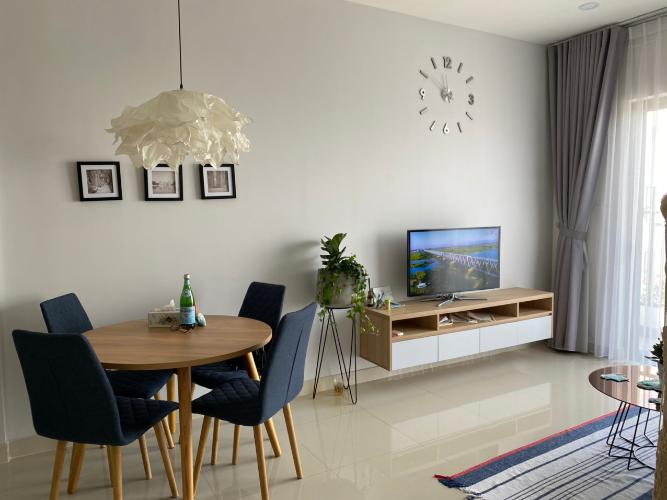 Phòng khách Căn hộ The Sun Avenue thuộc tầng cao, diện tích 90.3m2 