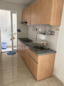 Phòng bếp căn hộ The CBD Premium Home, Quận 2 Căn hộ tầng 14 The CBD Premium Home cửa hướng Đông, view thoáng mát.