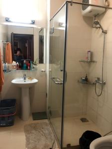  Nhà phố vườn 2 mặt tiền cửa chính hướng Đông Bắc, diện tích đất 126m2.