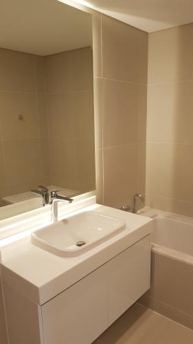 nhà tắm căn hộ Gateway Thảo Điền Căn hộ Gateway Thảo Điền tầng trung, nội thất cơ bản.