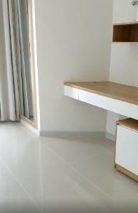 Phòng khách City Garden Bình Thạnh Căn hộ City Garden ban công hướng Đông Bắc, view thành phố.