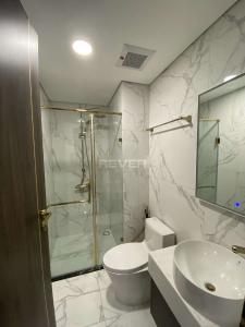 Phòng tắm căn hộ Sunshine City Sài Gòn, Quận 7 Căn hộ tầng 3 Sunshine City Saigon hướng Tây Nam, nội thất cơ bản.