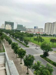 View căn hộ Hưng Phúc Premier, Quận 7 Căn hộ Hưng Phúc Premier tầng trung tiện ích đầy đủ, nội thất cơ bản.