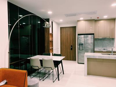 Căn hộ Kingdome 101, Quận 10 Căn hộ Kingdom 101 tầng thấp, ban công hướng Đông Nam mát mẻ.