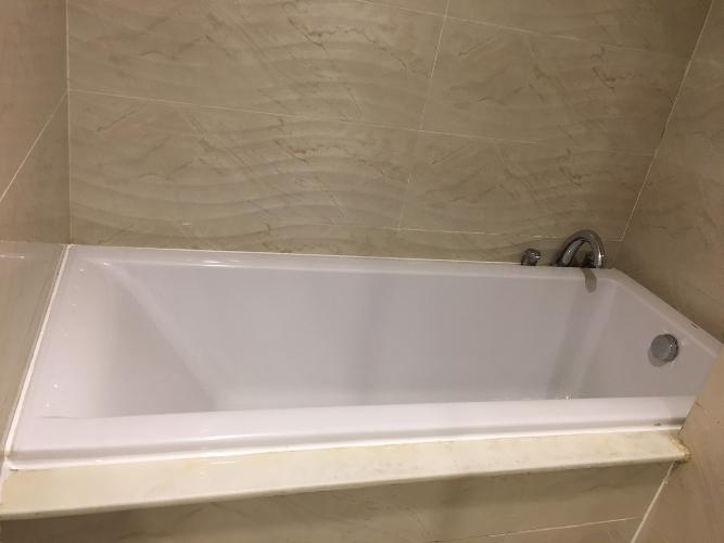 Toilet Vinhomes Central Park Căn hộ Vinhomes Central Park tầng trung, đầy đủ nội thất.