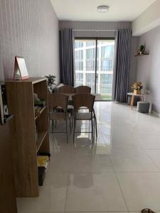 Phòng ăn Masteri An Phú Quận 2 Căn hộ Masteri An Phú tầng trung, ban công hướng Tây.