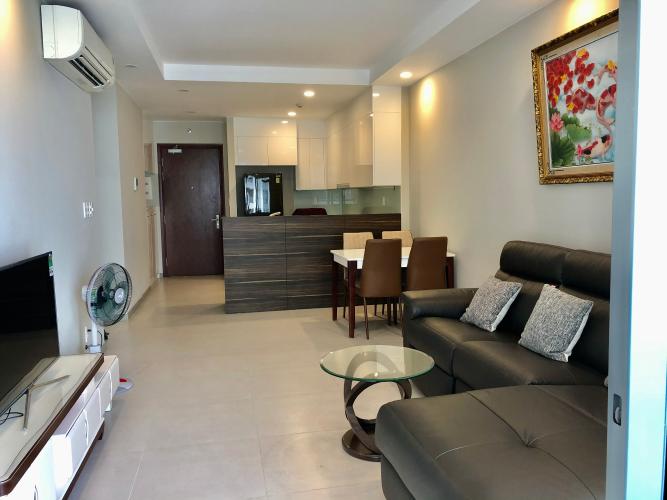 Không gian nhà The Gold View, Quận 4 Căn hộ The Gold View hướng Đông Bắc đón view hồ bơi.