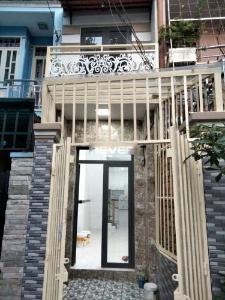 Nhà phố hẻm rộng 5m đường Bến Lò Gốm diện tích 24m2, pháp lý đầy đủ.
