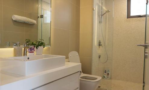 nhà tắm căn hộ Gateway Thảo Điền Căn hộ Gateway Thảo Điền đón view nội khu, đầy đủ nội thất.