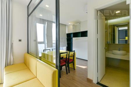 Phòng khách căn hộ Vinhomes Central Park Căn hộ Vinhomes Central Park đầy đủ nội thất, view thành phố