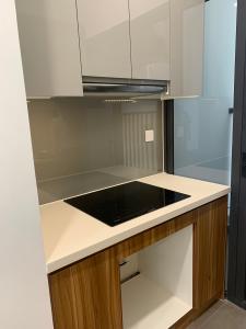 Phòng bếp Eco Green Saigon Căn hộ Eco Green Saigon bàn giao nội thất cơ bản, tiện nghi.
