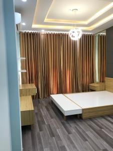 Phòng ngủ nhà phố Gò Vấp Nhà phố cửa hướng Đông hẻm xe hơi rộng, kết cấu 3 tầng.