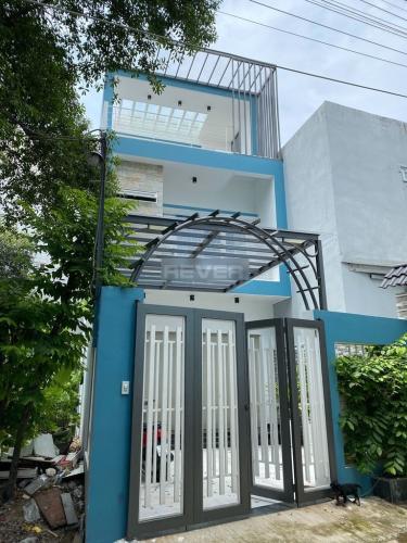 Mặt tiền nhà phố Bình Trưng Tây, Quận 2 Nhà phố rộng 110m2, thiết kế hiện đại đầy đủ nội thất.