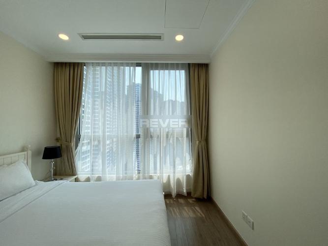 Phòng khách , Căn hộ Vinhomes Central Park , Quận Bình Thạnh Căn hộ tầng 27 Vinhomes Central Park gồm 3 phòng ngủ, đầy đủ nội thất.