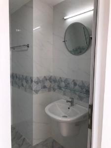 Căn hộ Conic Riverside, Quận 8 Căn hộ Conic Riverside tầng 10 view thoáng gió, nội thất cơ bản