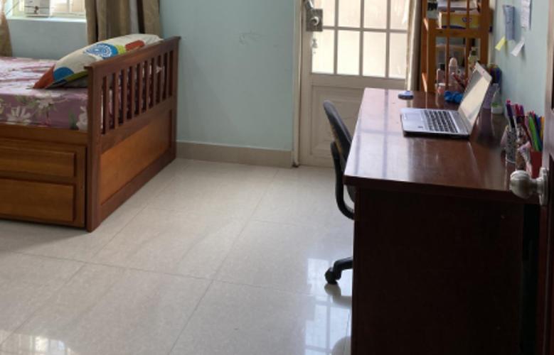 Phòng ngủ nhà Quận Bình Thạnh Nhà phố Q.Bình Thạnh hướng Bắc gồm 1 trệt 3 lầu, sổ hồng riêng.