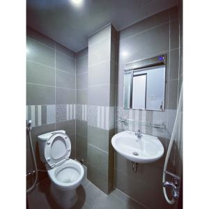 Bên trong nhà phố Tô Hiệu, Tân Phú Nhà phố hướng Bắc hẻm 3m, vừa mới xây thiết kế thông minh.