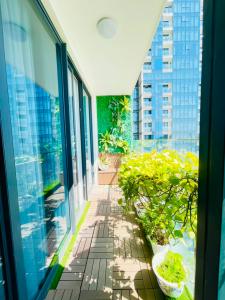 Căn hộ Vinhomes Golden River, Quận 1 Căn hộ Vinhomes Golden River tầng cao, hướng Đông Bắc.