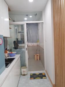 Phòng bếp , Căn hộ PetroVietnam Landmark , Quận 2 Căn hộ PetroVietnam Landmark tầng 6 view đón gió, đầy đủ nội thất.