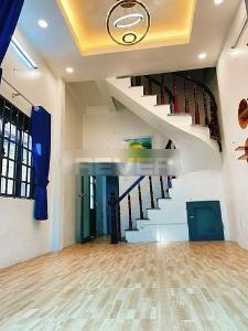 Nhà phố Quận Gò Vấp Nhà phố có 2 mặt tiền hẻm xe tải, diện tích 40m2 nội thất cơ bản.