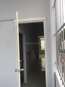 Bên trong nhà phố Ích Thạnh, Quận 9 Nhà phố 1 trệt 2 lầu hướng Tây Nam, đường trước nhà 6m rộng rãi