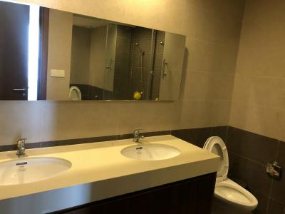 Phòng tắm căn hộ Thảo Điền Pearl , Quận 2 Căn hộ Thảo Điền Pearl tầng 7 cửa hướng Tây, nội thất cơ bản.
