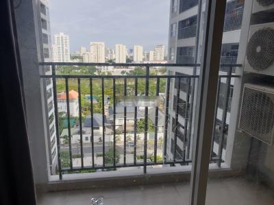 Ban công căn hộ Sunrise Riverside, Nhà Bè Căn hộ Sunrise Riverside ban công hướng Đông Nam, view nội khu.