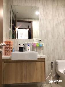 Phòng tắm The Golden Star, Quận 7 Căn hộ Golden Star đầy đủ nội thất, hướng Đông Nam.