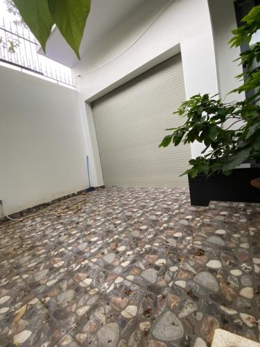 Biệt thự Quận 2 Biệt thự diện tích 165m2 được thiết kế sang trọng, bàn giao nội thất cơ bản.