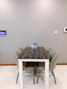 Căn hộ Vinhomes Central Park, Quận Bình Thạnh Căn hộ cao cấp Vinhomes Central Park tầng 43, có 1 phòng ngủ.