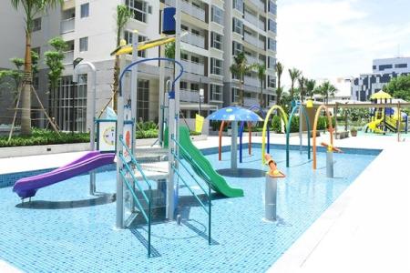 Nội khu vui chơi Scenic Valley Căn hộ Scenic Valley tầng trung, view nội khu hồ bơi.